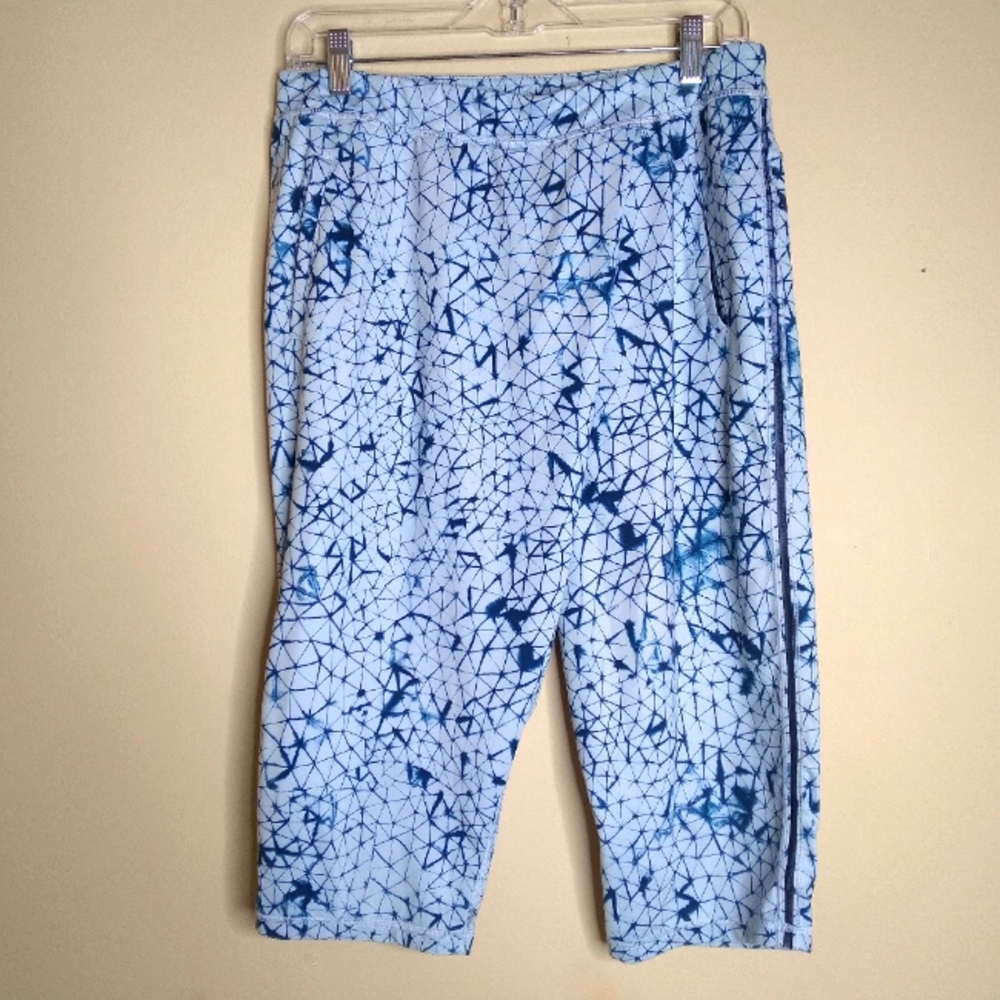 Lululemon retreat yogo crop